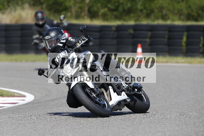 Archiv-2025/48 25.08.2025 Cornu Master School ADR/gruen-vert/113